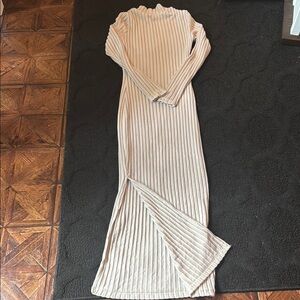 Elegant Cream Ribbed Maxi Dress